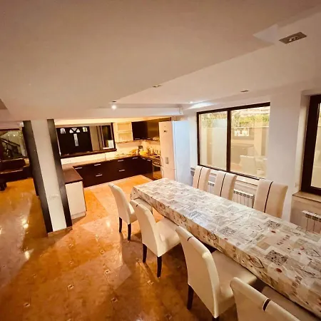 Holiday home Vila Roma Navodari